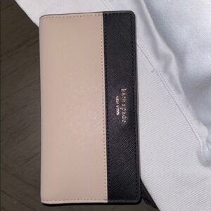 Kate Spade Black and Cream Wallet